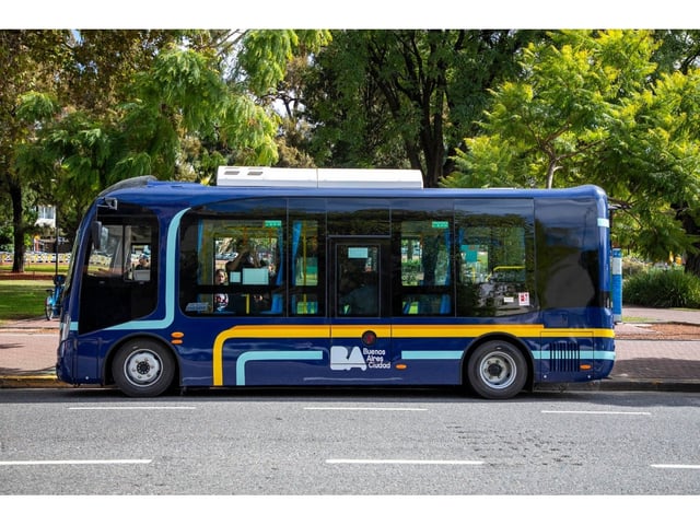 Los viajes en colectivos eléctricos del Casco Histórico de CABA dejaron de ser gratuitos.