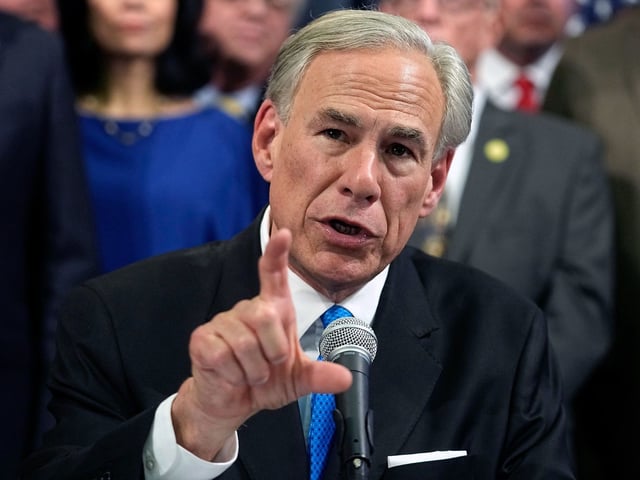 Greg Abbott, gobernador de Texas, compartió la orden de arresto en su cuenta de X . Foto: CNN.