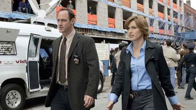 Following Kathy’s accident, Benson asks Stabler why he left her without any warning. Stabler gives an apology, revealing that he didn&#39;t think he could leave if he saw her face.