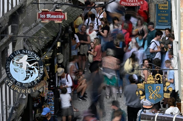 Der Anteil junger Menschen an der Gesamtbevölkerung bleibt auf einem historisch niedrigem Niveau. Ende 2024 waren rund 8,3 Millionen Menschen zwischen 15 und 24 Jahre alt, wie das Statistische Bundesamt mitteilte.