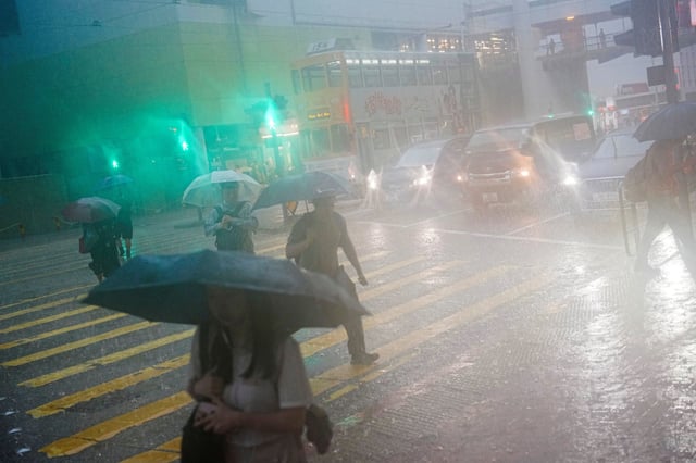 Hong Kong, Pékin et Taïwan sous des pluies torrentielles depuis une semaine
