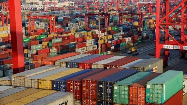 Multibagger Share: इस लॉजिस्टिक्स शेयर में 4% की तेजी, गिरते बाजार में भी बना रहा निवेशकों की पसंद; जानिए वजह?