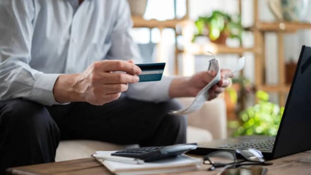 Representative Image: Noida Teen Finds Rs 10,01,35,60,00,00,00,00,00,01,00,23,56,00,00,00,00,299 In Deceased Mom's Bank Account, Everyone Is Shocked