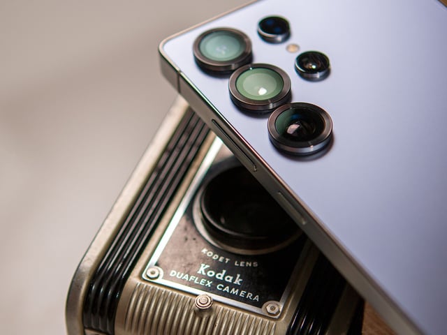 Close-up on Galaxy S25 Ultra camera module