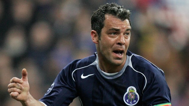 Porto's defender Jorge Costa celebrates