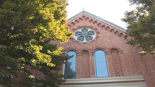 The Congregation Emanu-El synagogue in Victoria was defaced by graffiti. It has now been painted over. 