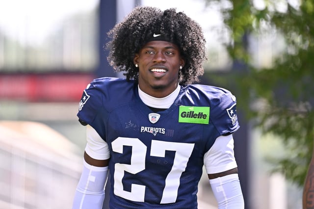 Jul 28, 2025; Foxborough, MA, USA; New England Patriots cornerback Marcellas Dial Jr. (27) heads to the practice fields for training camp at Gillette Stadium. Mandatory Credit: Eric Canha-Imagn Images/File Photo