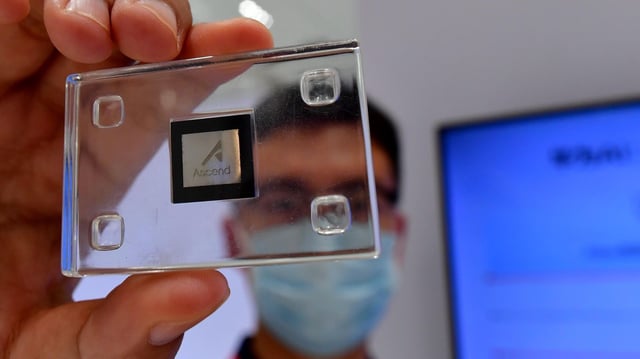 A Huawei Ascend AI chip is on display during a Huawei Data Infrastructure Summit at Fuzhou Digital China Convention and Exhibition Center on August 19, 2020 in Fuzhou, Fujian Province of China. (Photo by Zhang Bin/China News Service via Getty Images)