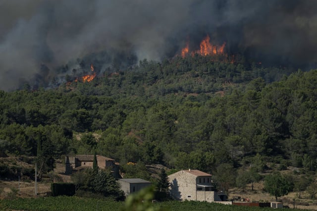 Des milliers d’hectares sont partis en fumée mardi soir, dans l’Aude, ravagés par un incendie «hors norme».