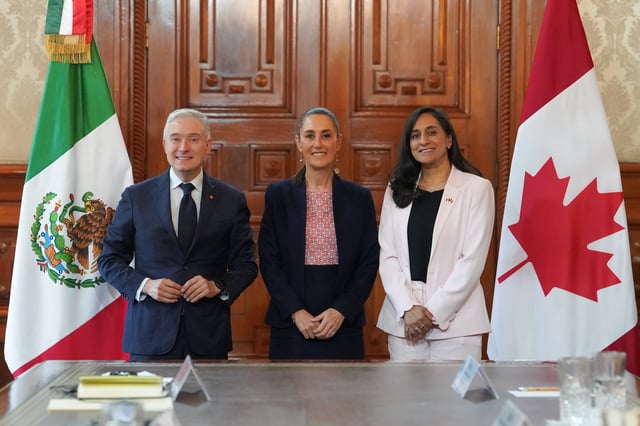 Finance Minister François-Philippe Champagne, left, and Foreign Affairs Minister Anita Anand meet with Mexican President Claudia Sheinbaum in Mexico City on Aug. 5, 2025