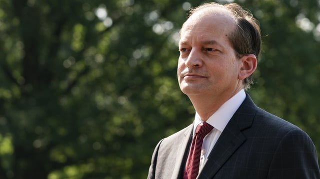 Alex Acosta after announcing his resignation in Washington, D.C., in 2019. Photo: Alex Edelman/Bloomberg via Getty Images