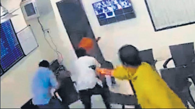 HC denies bail to ex-BJP MLA Ganpat Gaikwad, who shot rival inside police station