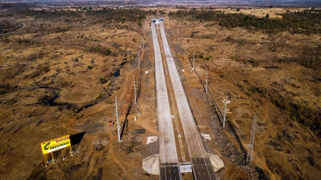 Maharashtra Chief Minister Devendra Fadnavis on June 5 inaugurated the final stretch of the 701-km-long Mumbai-Nagpur Samruddhi Expressway (Hindustan Times)