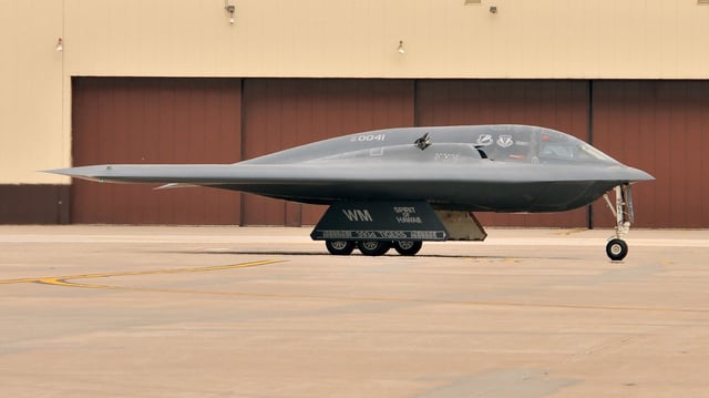 The B-2 "Spirit of Hawaii" taxies at Whiteman Air Force Base (U.S. Air National Guard Photo by Senior Master Sgt. Mary-Dale Amison/RELEASED)