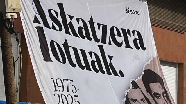 Uno de los carteles denunciados