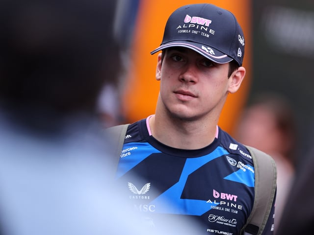 MOGYOROD (Hungary), 03/08/2025.- Alpine driver Franco Colapinto of Argentina walks in the paddock prior the Formula 1 Hungarian Grand Prix at the Hungaroring racetrack in Mogyorod near Budapest, Hungary, 03 August 2025. (Fórmula Uno, Hungría) EFE/EPA/ANNA SZILAGYI