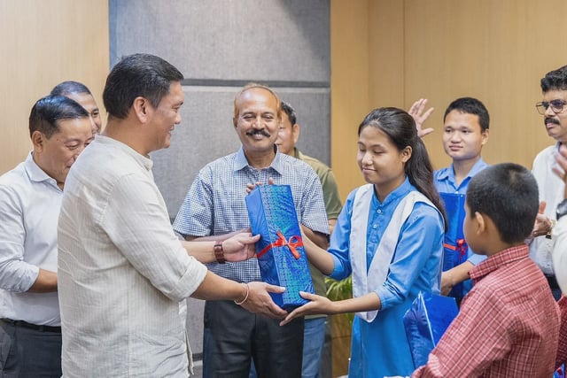 Arunachal CM Pema Khandu Hands Over AI-Powered KIBO Device to Students with Disabilities