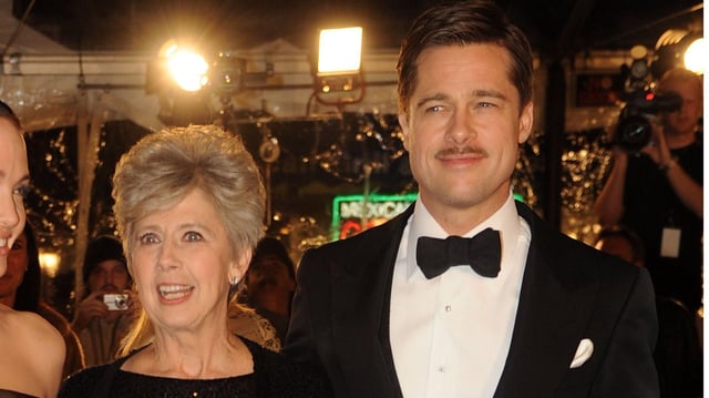 Brad Pitt y su madre Jane Etta Pitt, en una foto de archivo