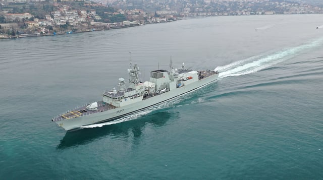 The RCN’s Halifax-class frigate, HMCS Fredericton, transits Istanbul Strait. Credit: Archaeonavall/Shutterstock.com.