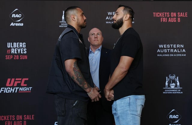 Carlos Ulberg and Domnick Reyes face off atthe UFC press conference. 