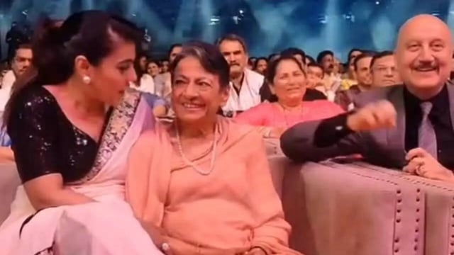 Tanuja Whistles At Awards Show On Daughter Kajol's Request, Anupam Kher Calls Her 'OG Coolest Heroine'