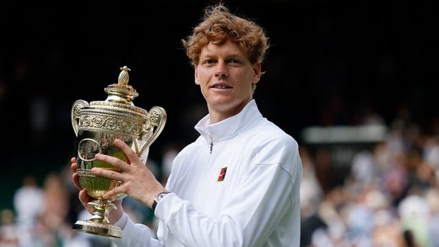 Jannik Sinner beats Carlos Alcaraz in Wimbledon 2025. Courtesy: Reuters