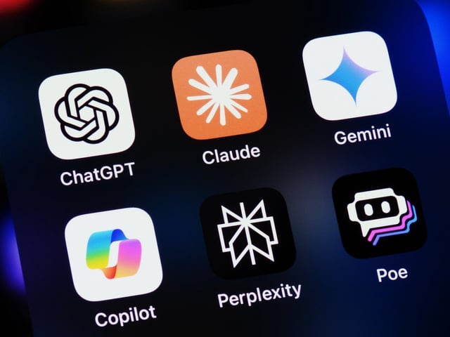 Artificial Intelligence AI Assistant Apps - ChatGPT, Anthropic Claude, Google Gemini, Microsoft Copilot, Perplexity, Poe.