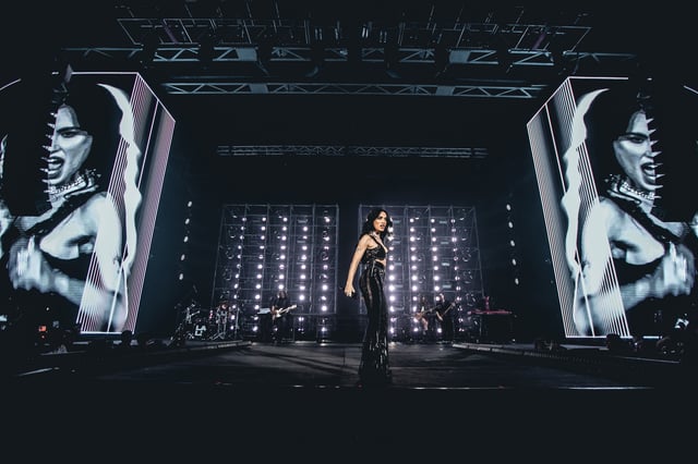 Lali en un reciente concierto de su gira &#34;No vayas a atender cuando el demonio llama&#34;. (Cortesía En vivo producciones)