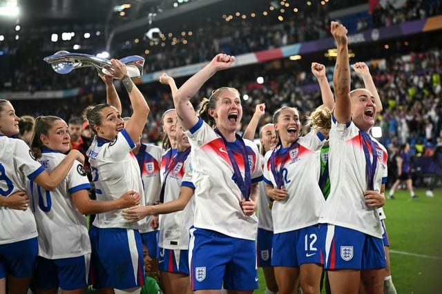 Five England players have been nominated for the women's Ballon d'Or after retaining their Euros crown