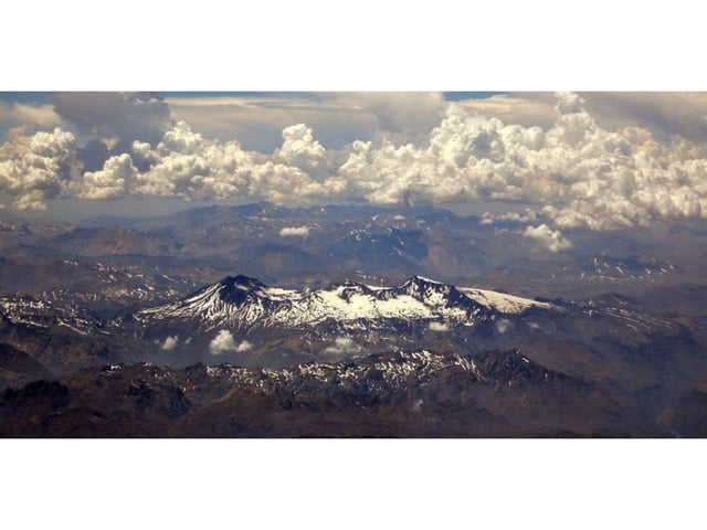 El complejo volcánico Planchón-Peteroa se encuentra ubicado en el sur de la provincia de Mendoza (Gentileza SEGEMAR).