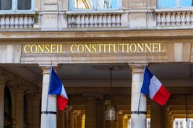 Loi Duplomb: le Conseil constitutionnel censure la réintroduction d'un pesticide interdit
