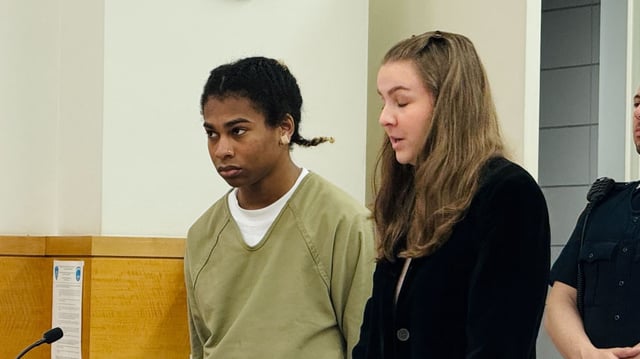 Justine Randal-Pizarro, left, is pictured in a Brooklyn courtroom on Thursday, Aug. 7, 2025. Randall-Pizarro&#39;s lawyer, Margaret Olsen of the Legal Aid Society, is pictured at right. (NY1 / Pool)