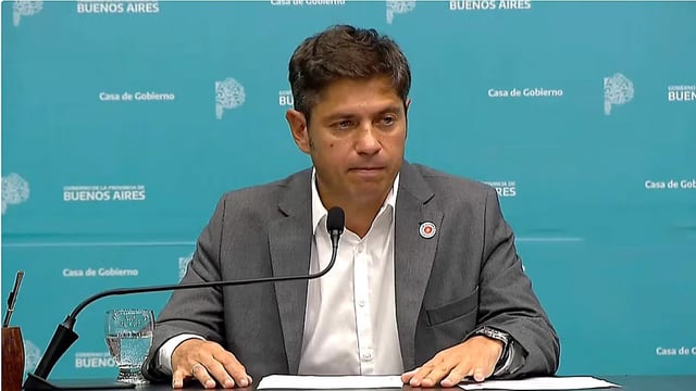 El gobernador bonaerense, Axel Kicillof, también denunció a la SIDE por espionaje.