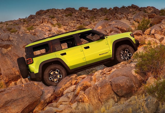 New Recon BEV due in November, Jeep says.