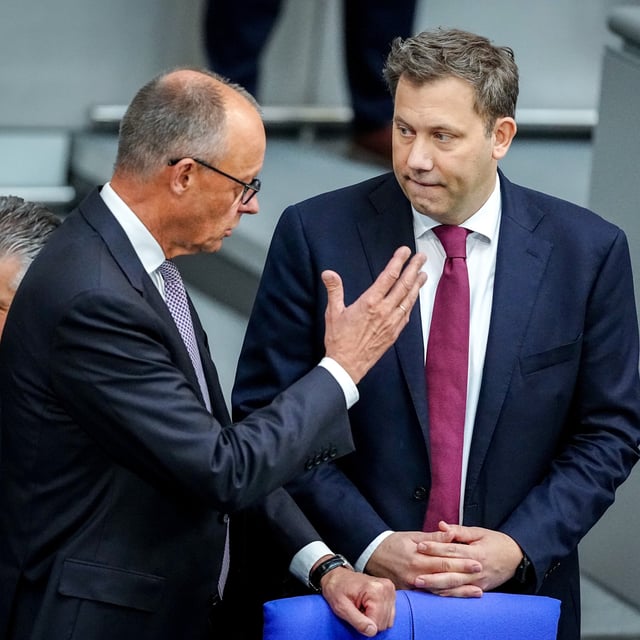 Kanzler Friedrich Merz (CDU) und Vizekanzler Lars Klingbeil (SPD) regieren zusammen, haben aber keine gemeinsame Idee für die Koalition.