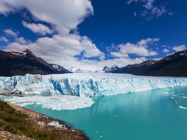 Entre los atractivos de la Ruta de la Patagonia Austral se encuentra el glaciar Perito Moreno.