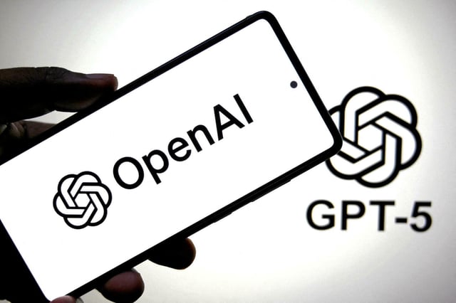ChatGPT, qui va désormais utiliser le modèle GPT-5, compte plus de 700 millions d'utilisateurs hebdomadaires.
