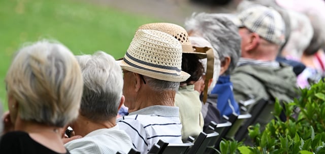 Die Anzahl der Menschen, die im vergangenen Jahr Rentenleistung erhalten haben, stieg auf 5,7 Prozent