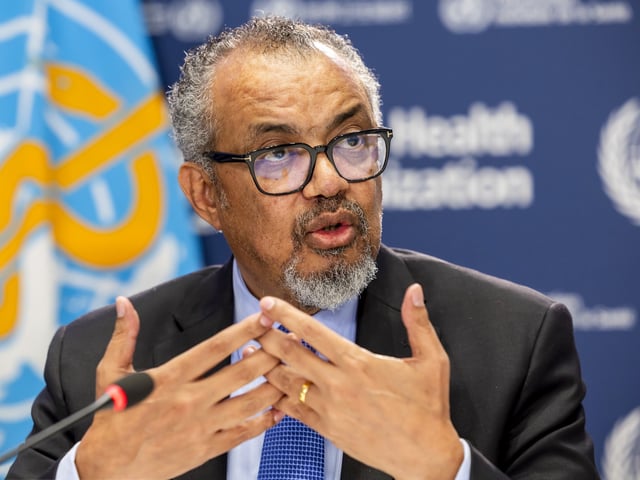 (Switzerland), 07/08/2025.- Tedros Adhanom Ghebreyesus, Director General of the World Health Organization (WHO), briefs the media during a press conference organized by the Geneva Association of United Nations Correspondents (ACANU) at the WHO headquarters in Geneva, Switzerland, 07 August 2025. (Suiza, Ginebra) EFE/EPA/SALVATORE DI NOLFI
