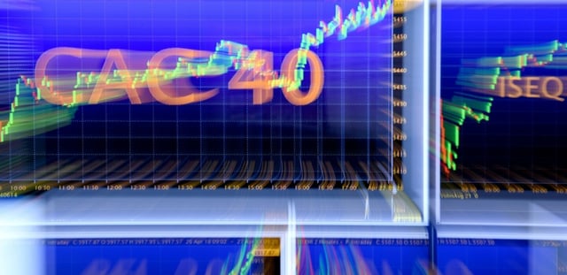 Photo illustrant l'indice CAC 40 prise dans les locaux de l'opérateur boursier européen Euronext dans le quartier de La Défense, près de Paris, le 27 avril 2018