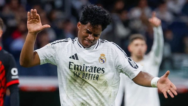 Real Madrid vergibt Nummer 9 an Garcia, Endrick enttäuscht. Zoff in der Kabine.