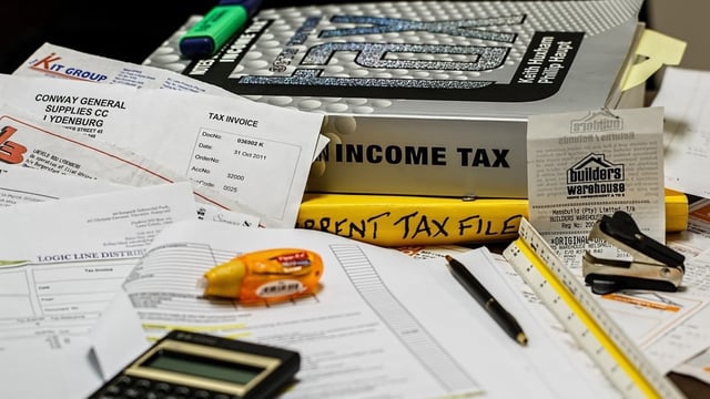 Officials said the withdrawal was aimed at avoiding confusion caused by multiple versions of the income tax bill.