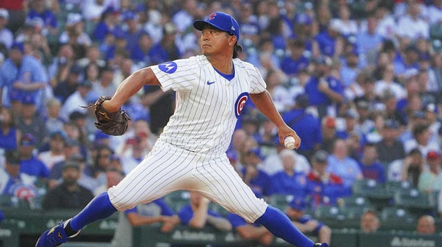 Aug 5, 2025; Chicago, Illinois, USA; Chicago Cubs pitcher Shota Imanaga (18) throws the ball against the Cincinnati Reds during the first inning at Wrigley Field. Mandatory Credit: David Banks-Imagn Images