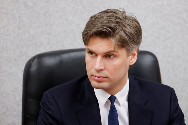 Auch Russland plane ein Atomkraftwerk auf dem Mond, so Roskosmos-Chef Dmitri Bakanow