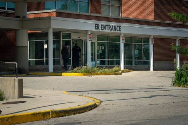 Weiss Memorial Hospital in Chicago’s Uptown neighborhood is set to lose major federal health insurance payments, raising questions about whether the hospital might soon close, Aug. 7, 2025. (E. Jason Wambsgans/Chicago Tribune)