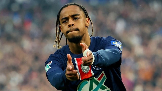 Liverpool scheitert: Barcola bleibt bei PSG. Trotz Angebote kein Wechsel des Franzosen.