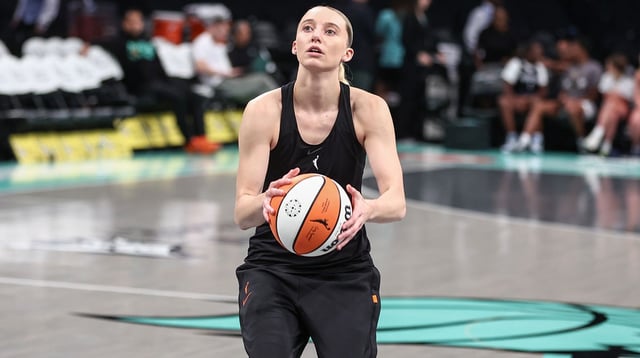 Aug 5, 2025; Brooklyn, New York, USA; Dallas Wings guard Paige Bueckers (5) warms up prior to the game against the New York Liberty at Barclays Center. Mandatory Credit: Wendell Cruz-Imagn Images