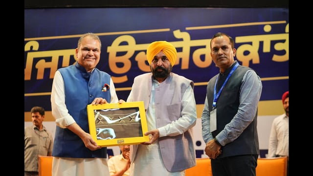 Chief minister Bhagwant Mann with industry and commerce minister, Sanjeev Arora at an event in Chandigarh.