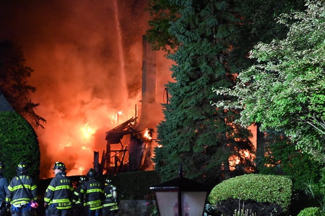 Large fire completely destroys Congregation Beth El synagogue in Rutherford, New Jersey, United States on August 8, 2025. (Photo by Kyle Mazza/Anadolu via Getty Images)