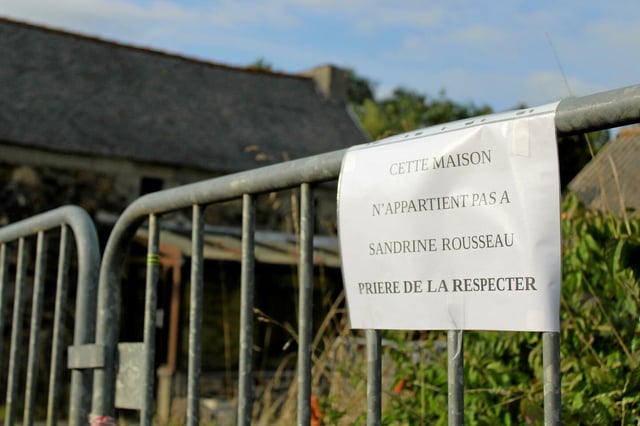 Pour l'heure, Sandrine Rousseau a fait part d'un intérêt pour cette maison à rénover, mais elle n'en est pas encore propriétaire
